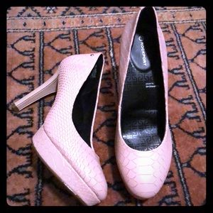 Rockport blush snakeskin platform stiletto (NWOT)